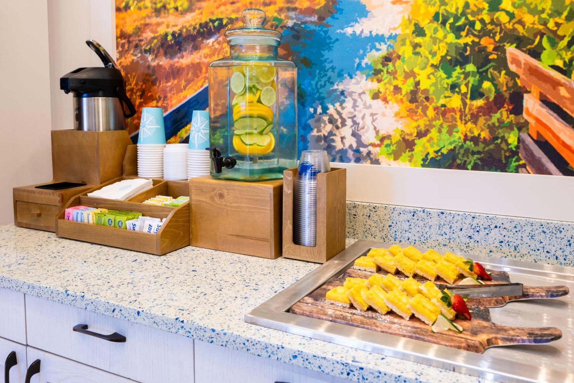 Compass By Margaritaville Hotel Pigeon Forge Esterno foto